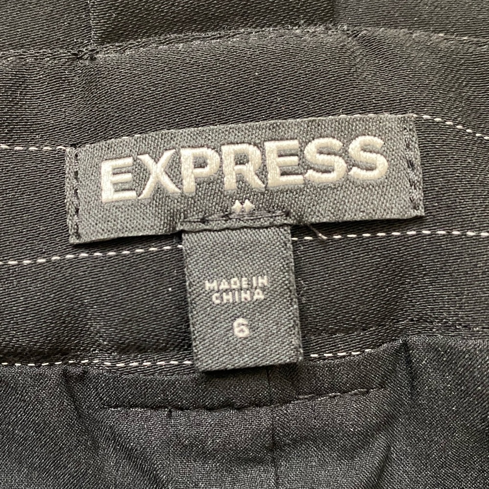 EXPRESS | High Rise Stripe Paper Bag Skirt Size 6 - Picture 9 of 14